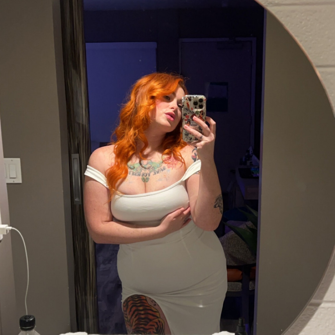 AVN nomination dress